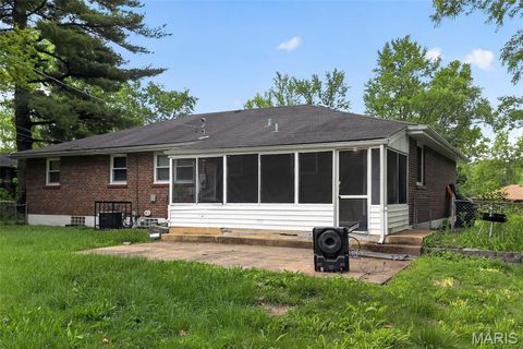 Tiny photo for 1001 Olympia Drive, St Louis, MO 63135 (MLS # 26026453)