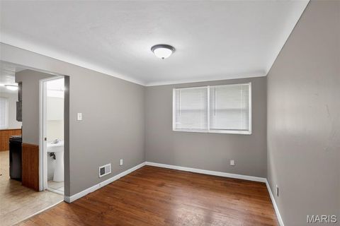 Tiny photo for 1001 Olympia Drive, St Louis, MO 63135 (MLS # 26026453)