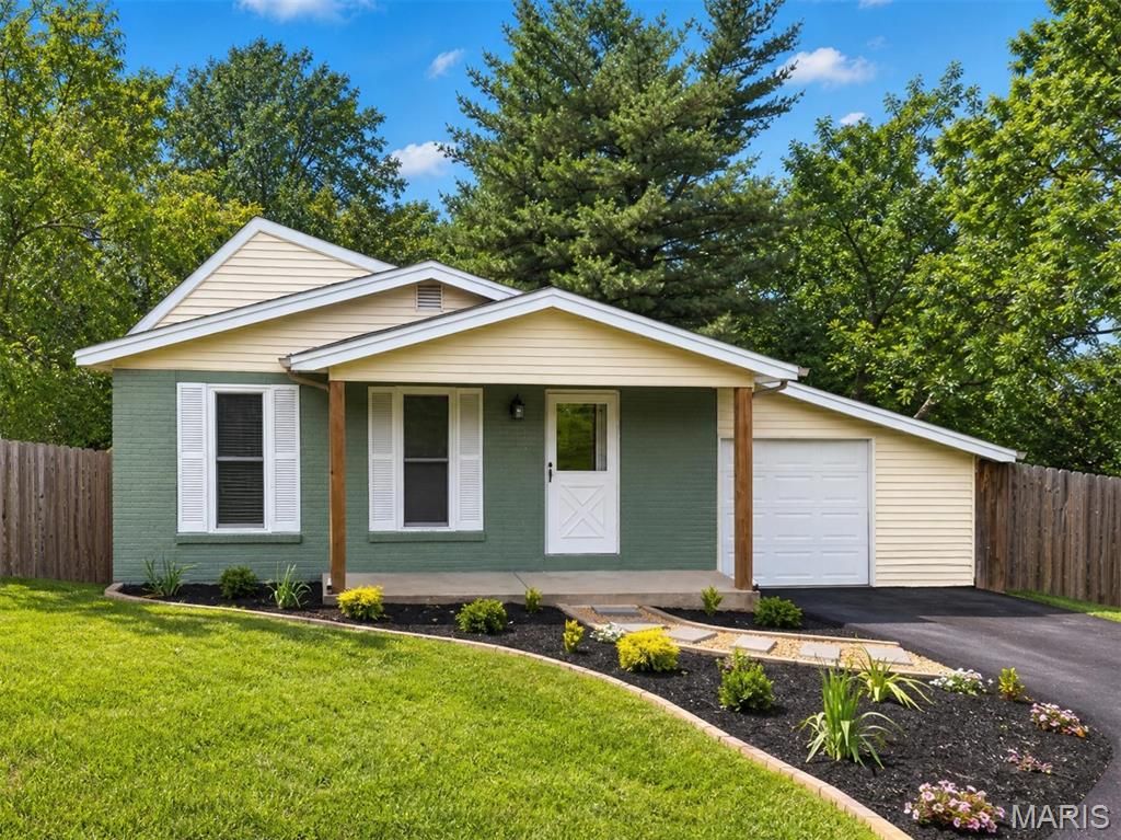 Photo of 25 Robert Drive, Unincorporated, MO 63304 (MLS # 26028479)