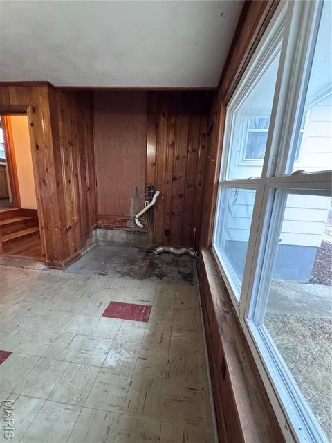 Tiny photo for 904 2nd Street, Troy, MO 63379 (MLS # 25071022)