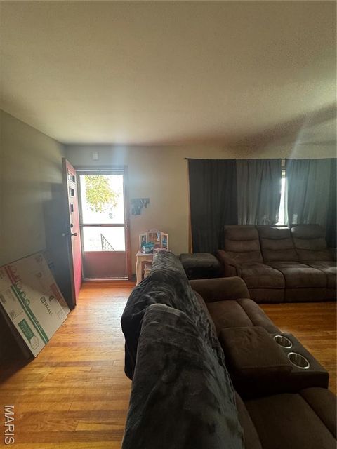 Tiny photo for 904 2nd Street, Troy, MO 63379 (MLS # 25071022)