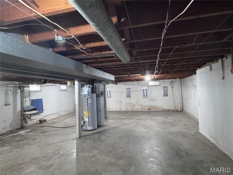 Tiny photo for 904 2nd Street, Troy, MO 63379 (MLS # 25071022)