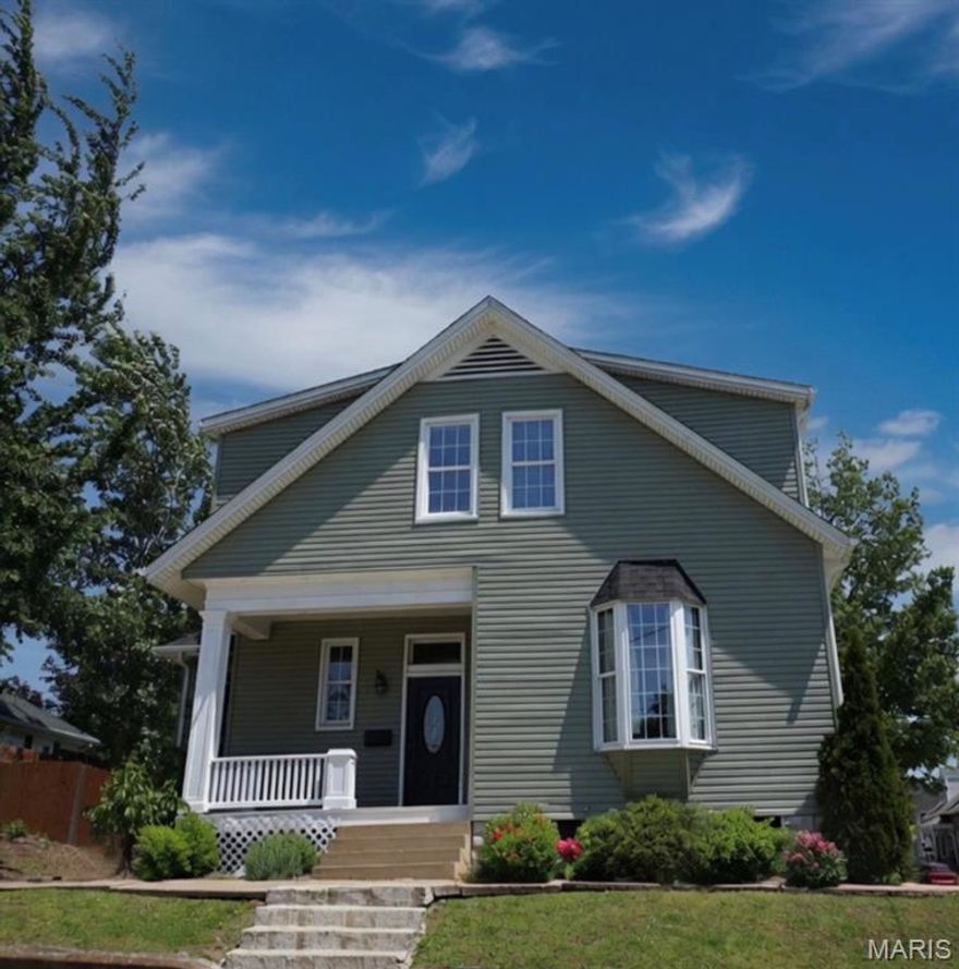 Victorian charm meets modern luxury in historic district St. Charles. New roof/siding (2025), divine center kitchen island, butlers staircase off kitchen, natural lighting throughout. 4 bed/2 bath, corner lot, level backyard, private oasis to enjoy life and celebrate community.