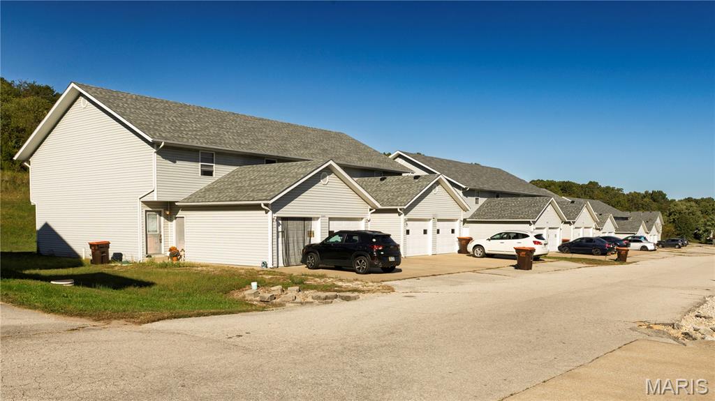 Hunter's Point - Residential Income