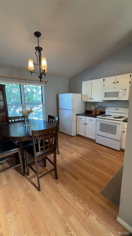 Tiny photo for 905 Sugar Lake Court #6, St Peters, MO 63376 (MLS # 26058707)