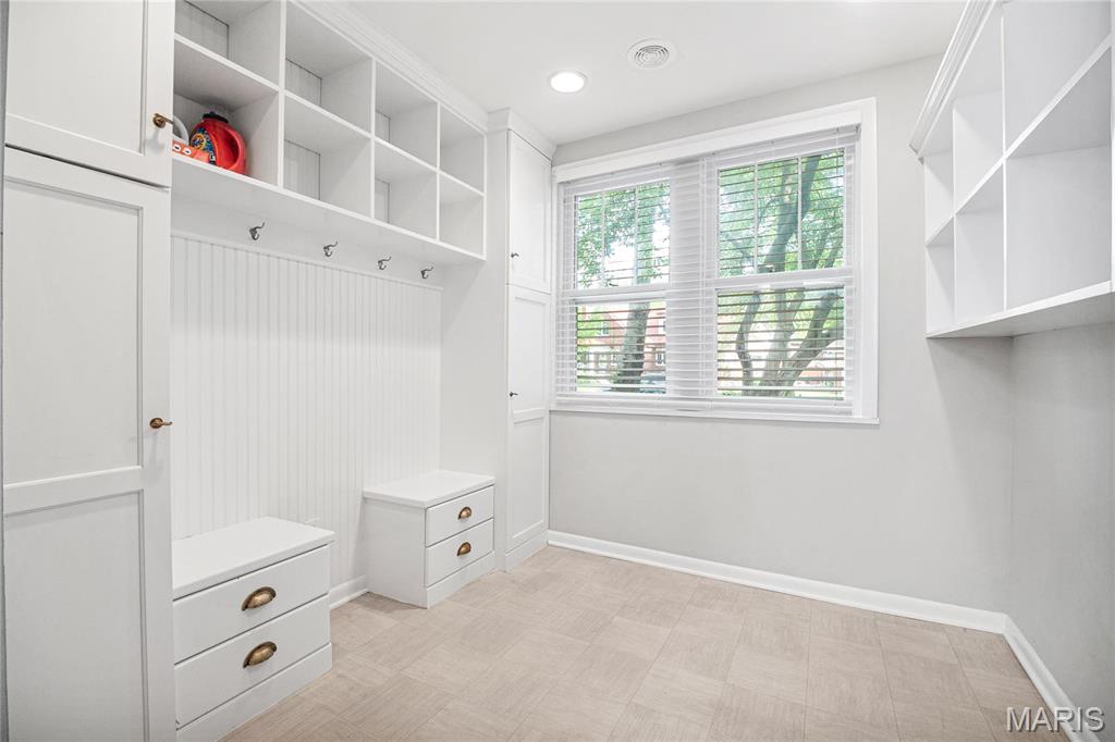 Hi Pointe - Residential