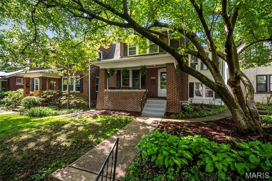 Brimming with character and many modern updates, this refined 4-bedroom Craftsman is nestled in the desirable Hi-Pointe-DeMun neighborhood. A welcoming front porch invites you into a spacious living and dining area featuring a stone fireplace and original stained glass windows. The open-concept kitchen impresses with granite countertops, stainless steel appliances, and an ideal layout for entertaining. Just steps away, a versatile mudroom/laundry area offers ample space and potential for a half bath. Upstairs, you'll find a tastefully renovated full bath, a generous primary suite with dual walk-in closets, and three additional sunlit bedrooms. Outside, enjoy a fully fenced backyard and a convenient 2-car parking pad. All just minutes from Forest Park, Kaldi’s Coffee, fine dining, boutique shopping, highways, and top-rated Captain Elementary.