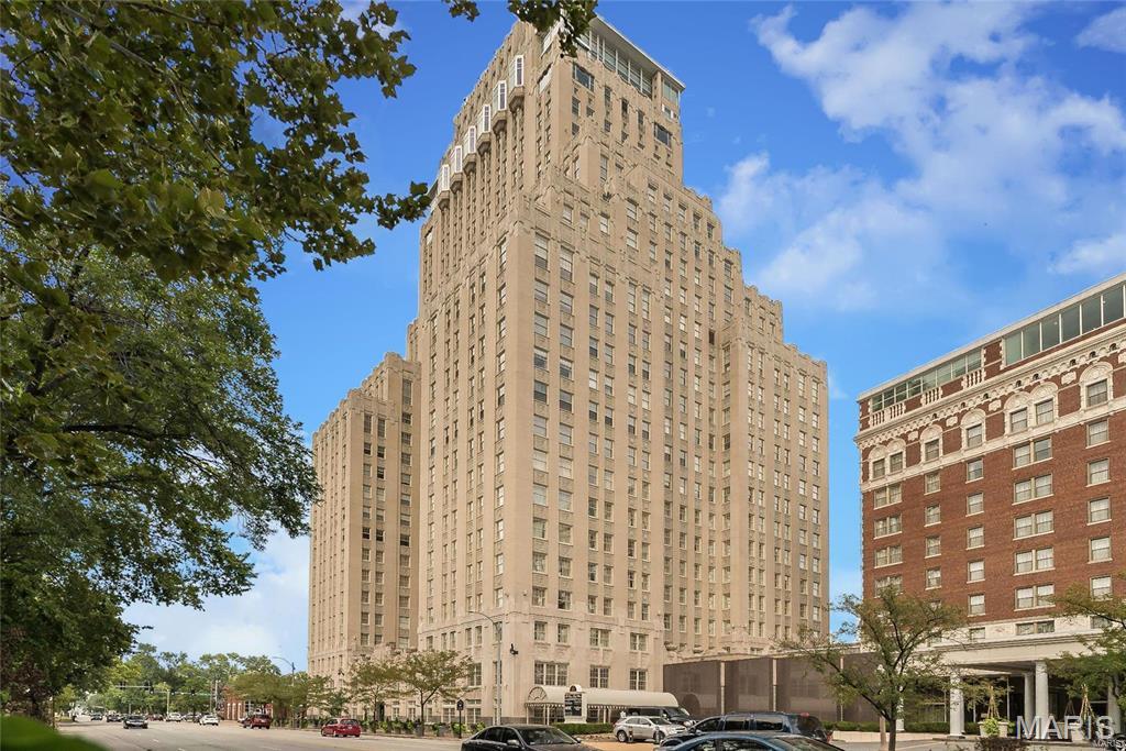 Park Plaza Residential Condo - Residential