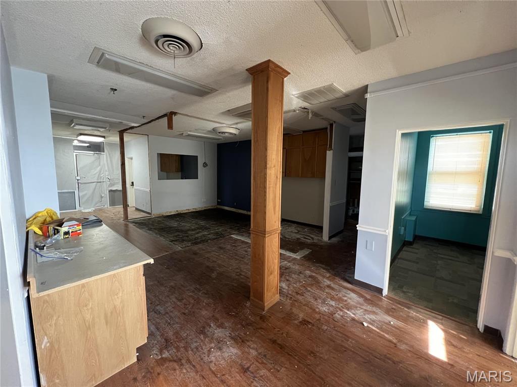 NA - Commercial Sale