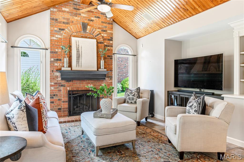 Manderleigh of Town & Country - Residential