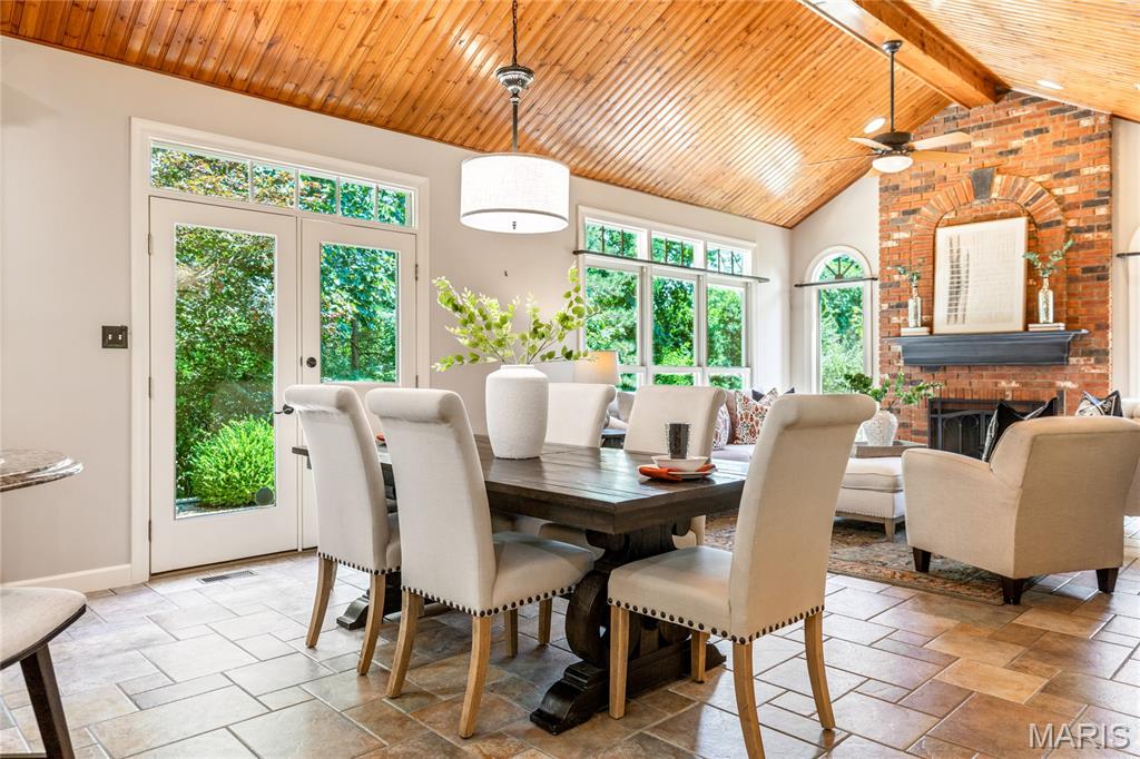 Manderleigh of Town & Country - Residential