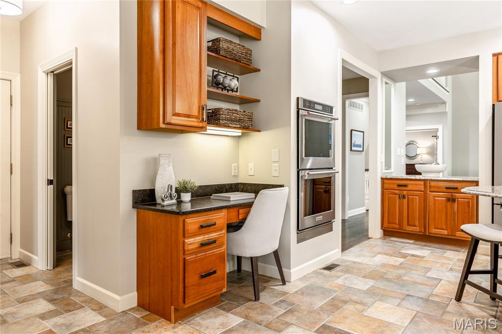 Manderleigh of Town & Country - Residential