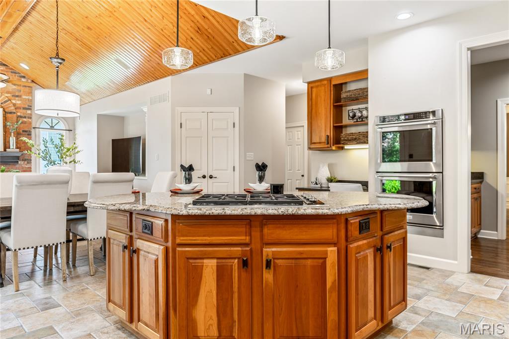 Manderleigh of Town & Country - Residential