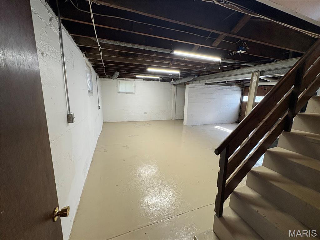 Brentwood, Missouri 63144, United States, 2 Bedrooms Bedrooms, ,1 BathroomBathrooms,Residential,Active,176200