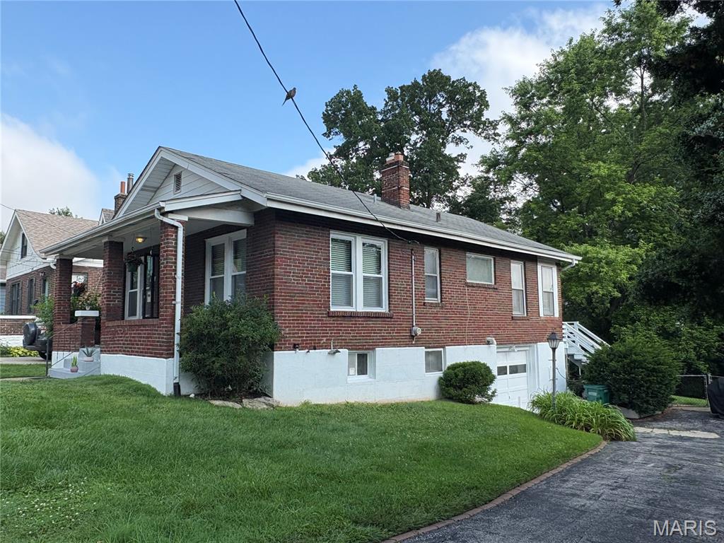 Brentwood, Missouri 63144, United States, 2 Bedrooms Bedrooms, ,1 BathroomBathrooms,Residential,Active,176200