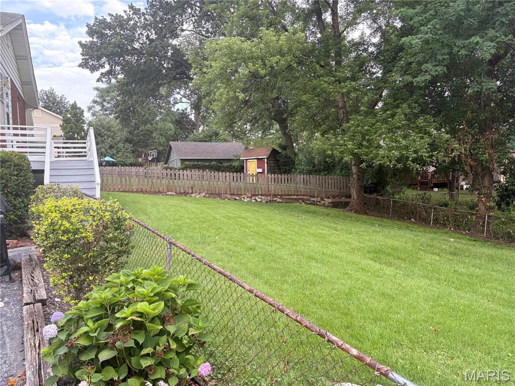 Brentwood, Missouri 63144, United States, 2 Bedrooms Bedrooms, ,1 BathroomBathrooms,Residential,Active,176200