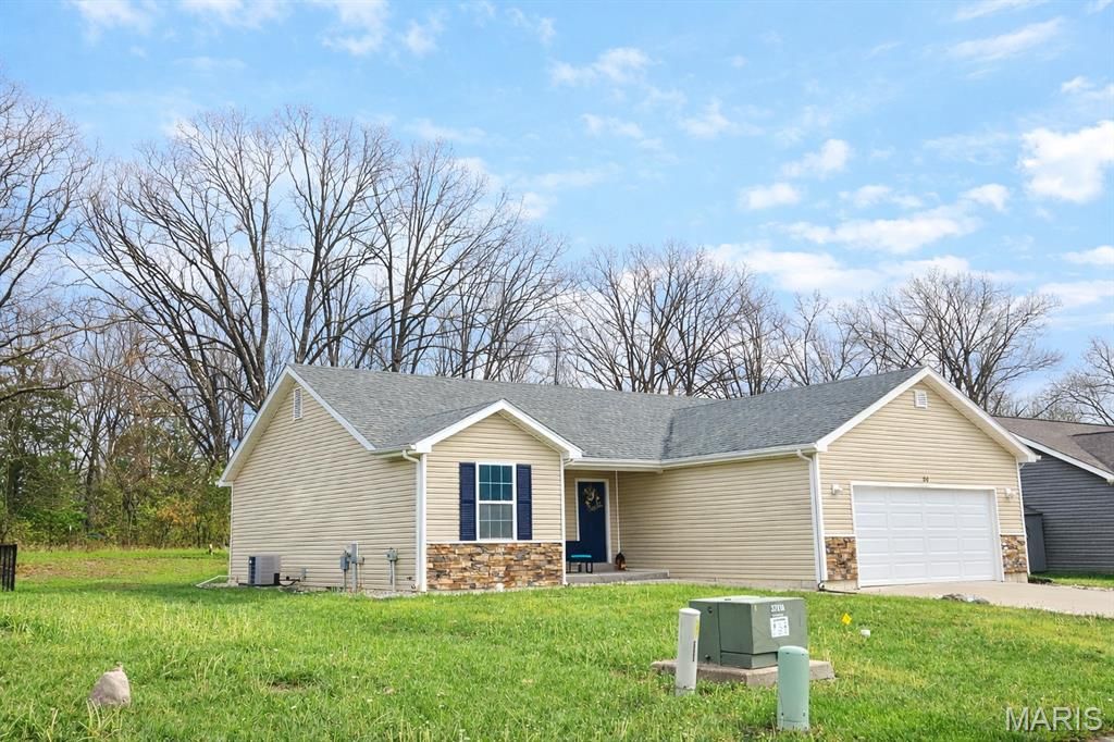Photo of 30 Round Table Court, Winfield, MO 63389 (MLS # 26020261)