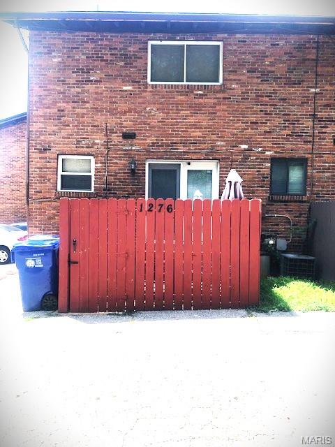 1276 N And South Road N