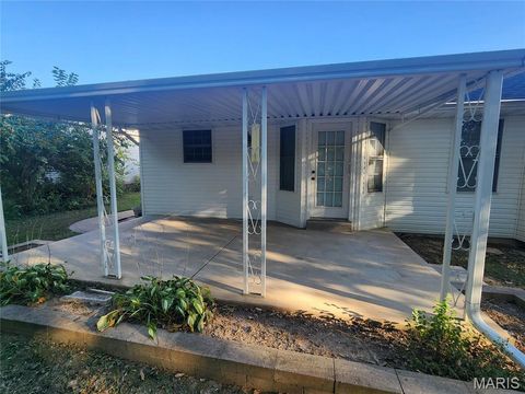 Tiny photo for 320 Fourbush Court, Winfield, MO 63389 (MLS # 25068584)
