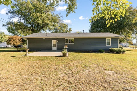 Tiny photo for 1207 Apple Street, Elsberry, MO 63343 (MLS # 26067185)