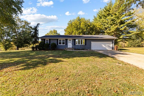 Photo of 1207 Apple Street, Elsberry, MO 63343 (MLS # 26067185)