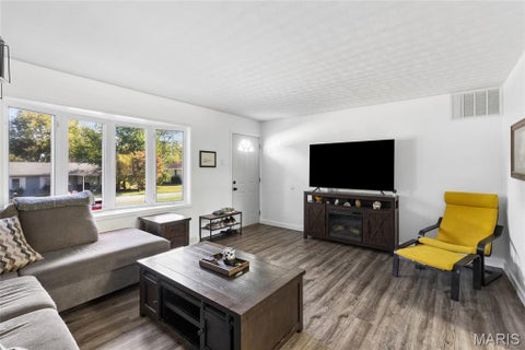 Tiny photo for 1207 Apple Street, Elsberry, MO 63343 (MLS # 26067185)