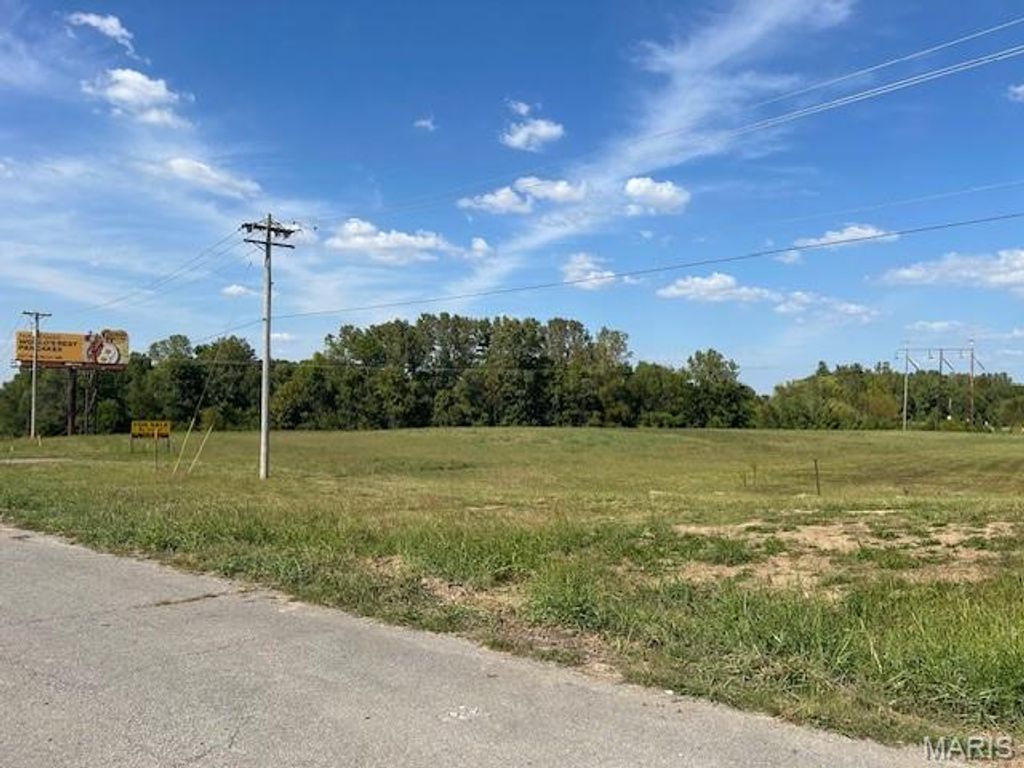 Photo of 0 E Outer Road, Scott City, MO 63780 (MLS # 26014100)