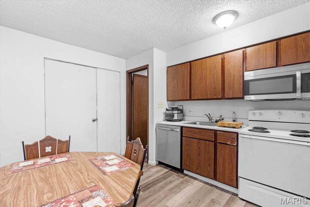 Collinsville, Illinois 62234, United States, ,Residential,Active,155652