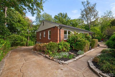 Tiny photo for 1889 N Signal Hills Drive Dr, Kirkwood, MO 63122 (MLS # 26004768)