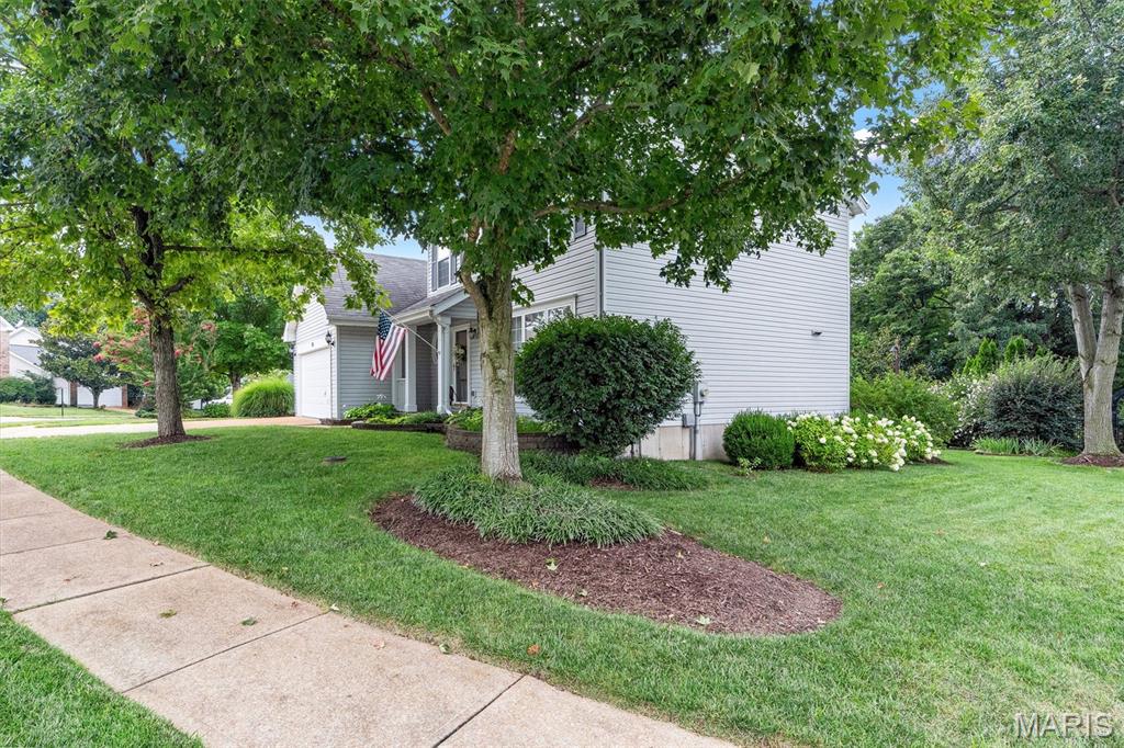 706 Summer Top Circle