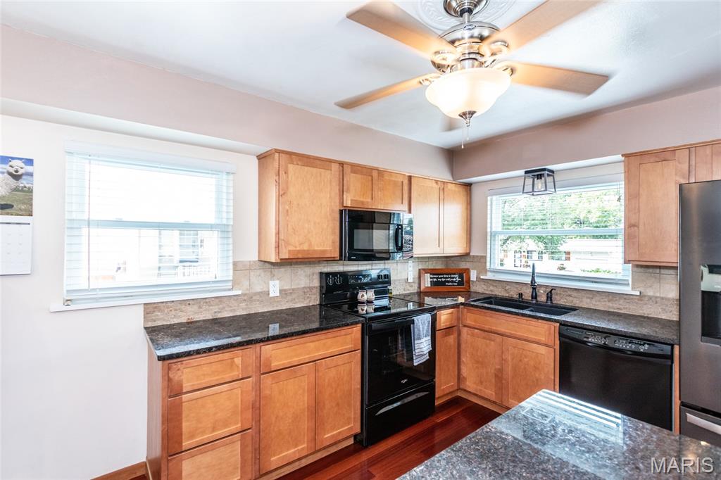 St Louis, Missouri 63129, United States, 2 Bedrooms Bedrooms, ,2 BathroomsBathrooms,Residential,Active,206290