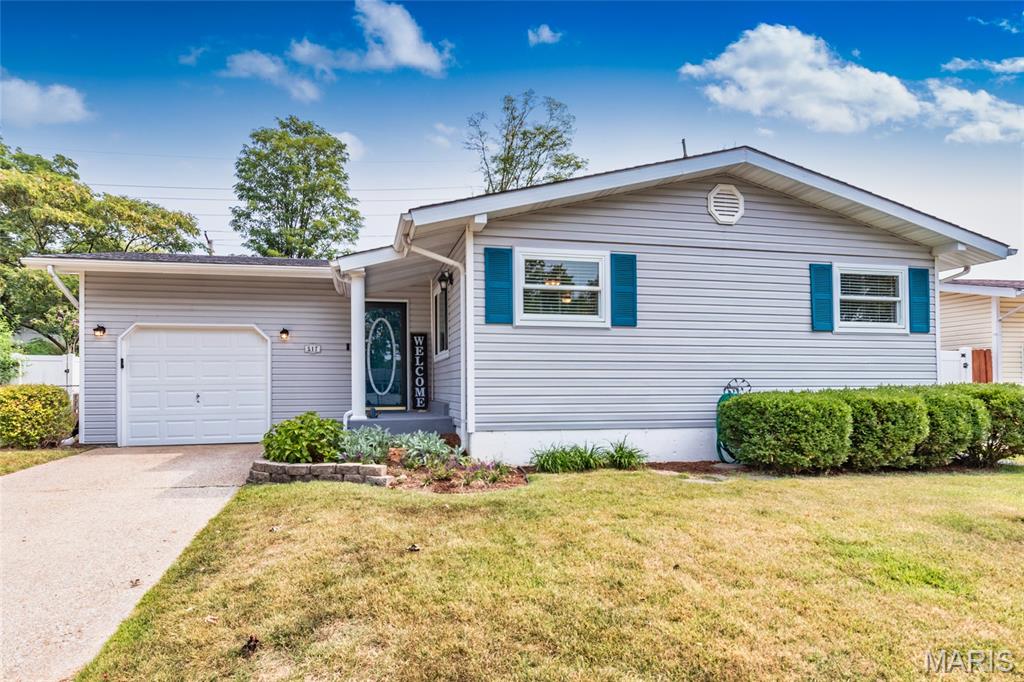 St Louis, Missouri 63129, United States, 2 Bedrooms Bedrooms, ,2 BathroomsBathrooms,Residential,Active,206290