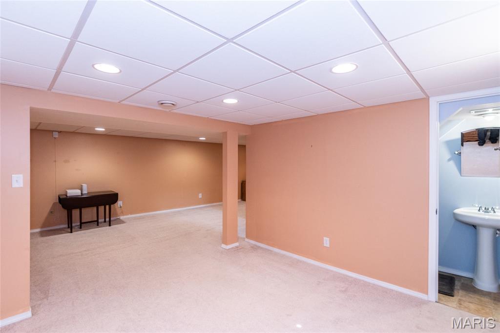 St Louis, Missouri 63129, United States, 2 Bedrooms Bedrooms, ,2 BathroomsBathrooms,Residential,Active,206290