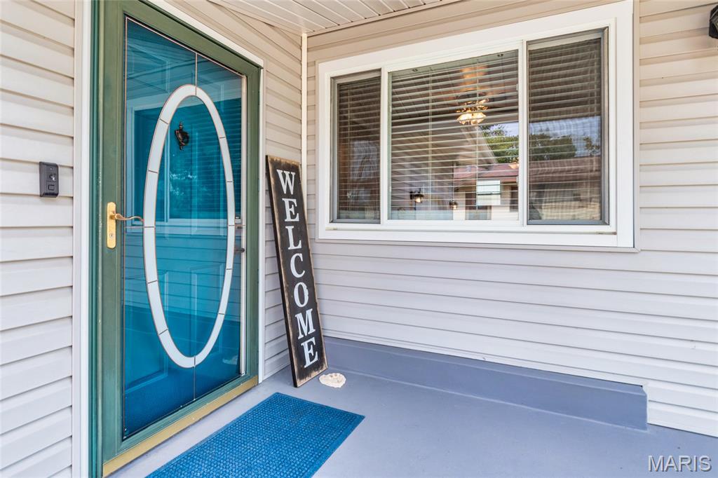 St Louis, Missouri 63129, United States, 2 Bedrooms Bedrooms, ,2 BathroomsBathrooms,Residential,Active,206290