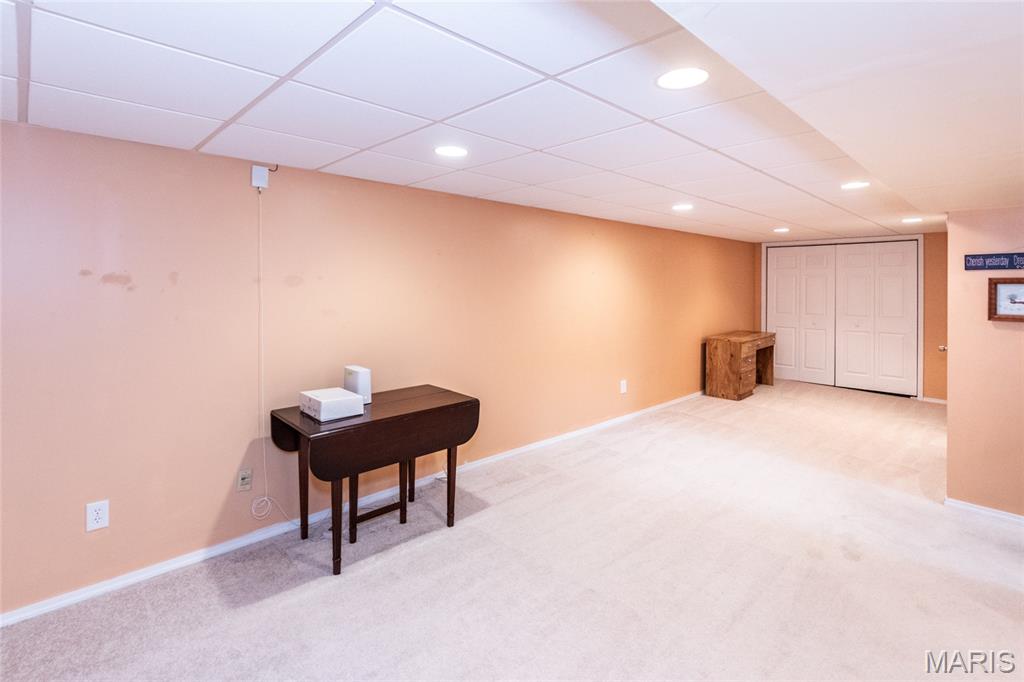 St Louis, Missouri 63129, United States, 2 Bedrooms Bedrooms, ,2 BathroomsBathrooms,Residential,Active,206290