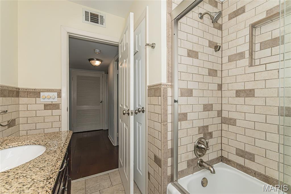 Delcrest Condo - Residential