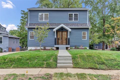 Photo of 544 Summit Avenue, Webster Groves, MO 63119 (MLS # 25061475)