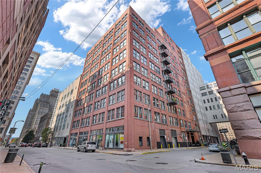 1010 Saint Charles Street 803