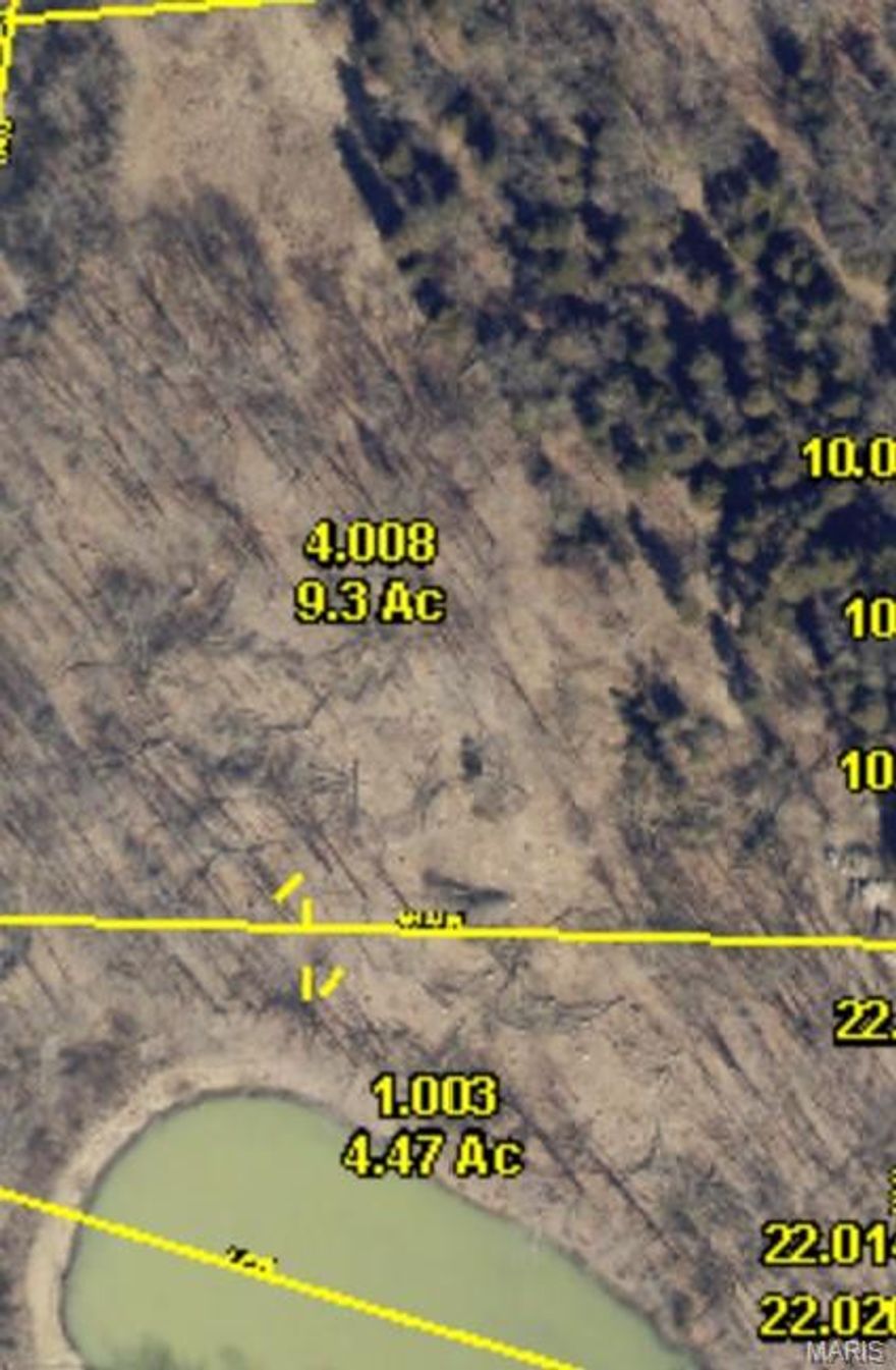 Amazing opportunity! This 13.74-acre parcel, located within the city limits of Warrenton, MO, offers incredible potential with R3 zoning. Whether you’re envisioning residential development, or creative investment opportunities, the options are endless.