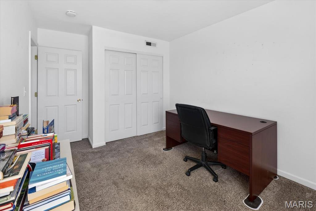 Greenbriar Condo - Residential