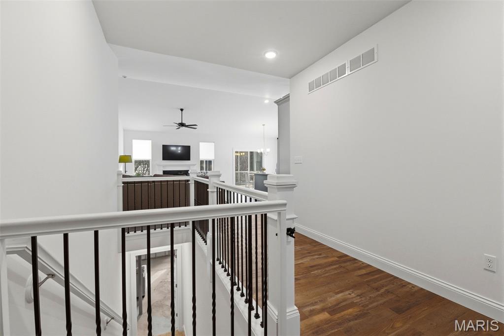 Est At Huntleigh Ridge - Residential