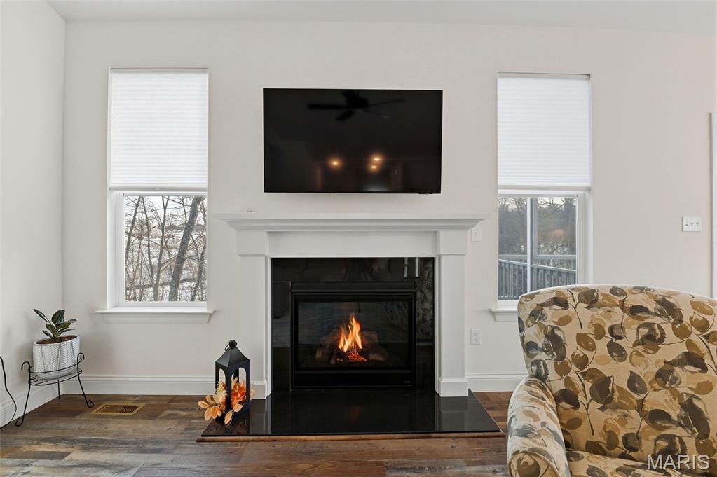 Est At Huntleigh Ridge - Residential