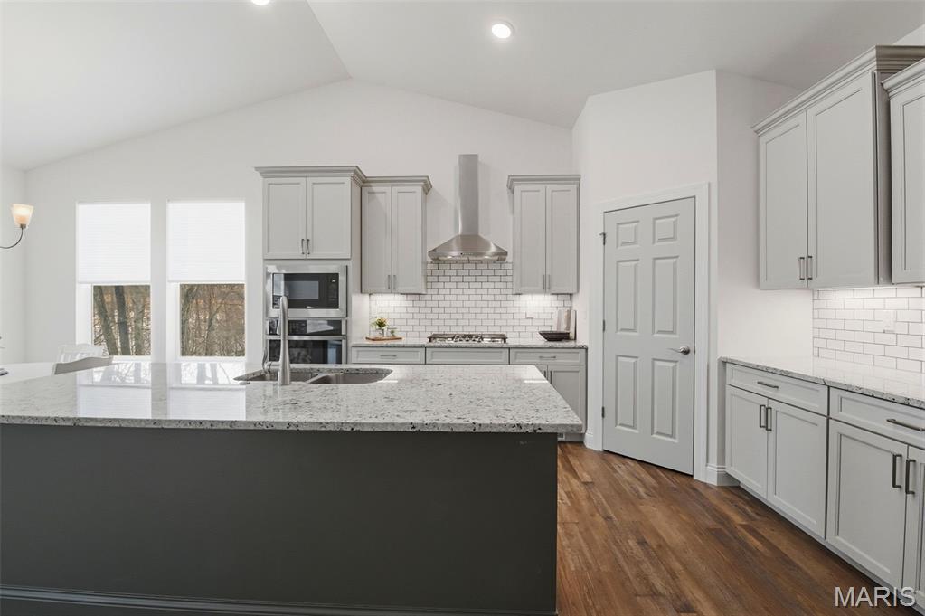 Est At Huntleigh Ridge - Residential