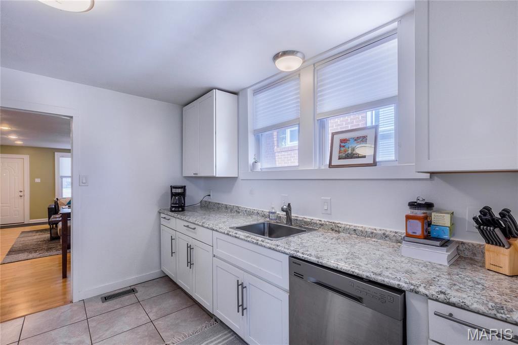 Laclede J Howards - Residential