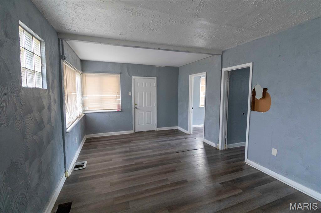 Belle Mead Place Resub Acre Lt 5 - Residential