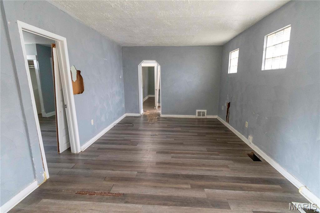 Belle Mead Place Resub Acre Lt 5 - Residential