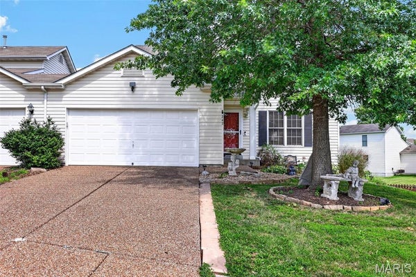 247 JOHN CHARLES DR APT 2163B, WENTZVILLE, MO 63385 - Image 32d171dcb93f8eff71c09b56bc01d6ab/433202820