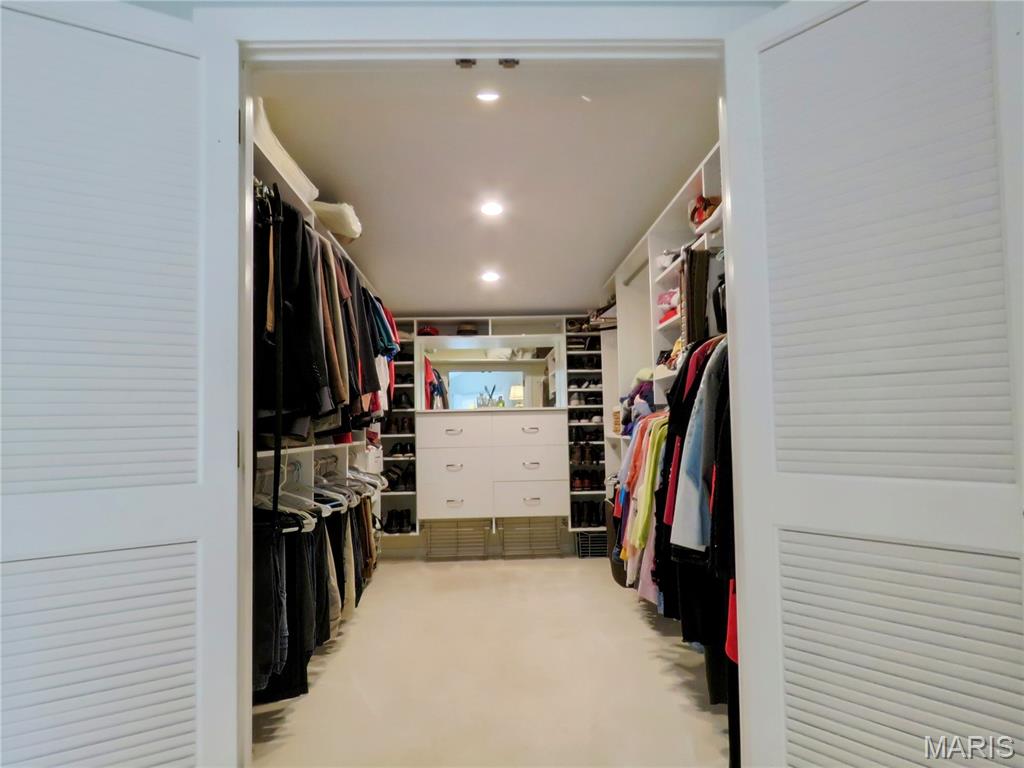 Chesterfield Lakes - Residential