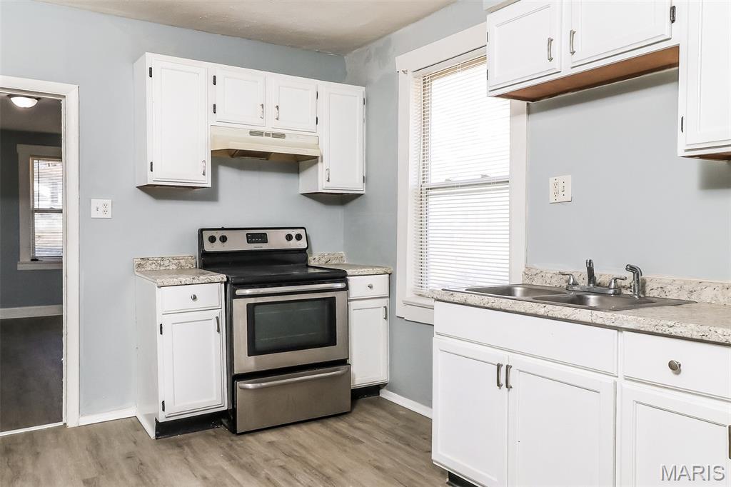 West Walnut Manor - Residential