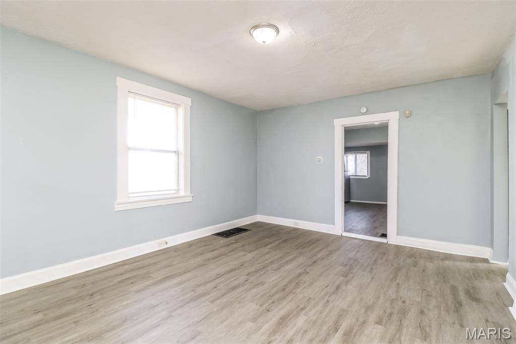 West Walnut Manor - Residential